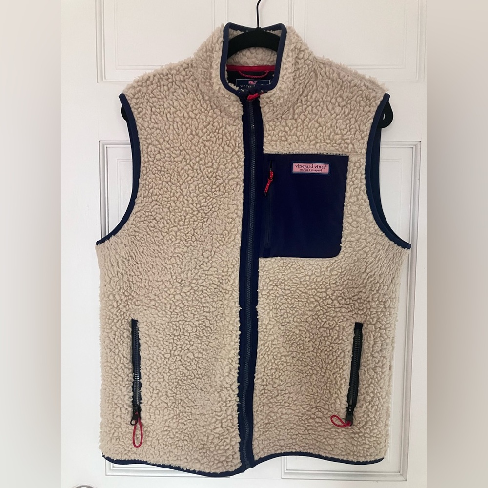 Vineyard Vines Men’s Sherpa Vest - Medium
